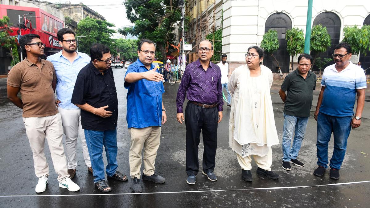 TMC leaders Kunal Ghosh, Dola Sen booked over alleged traffic disruption during Shahid Diwas rally preparations