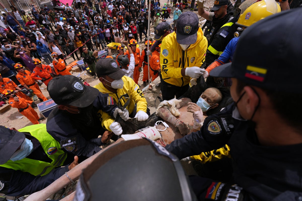 Teams scramble to locate survivors four days after Venezuela earthquakes