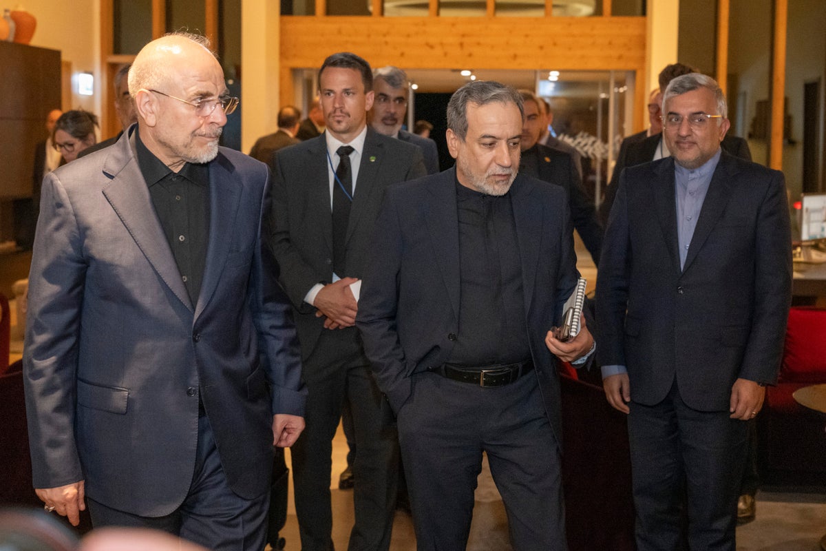 The Latest: Vance meets Iranian negotiators in Switzerland to work on details of deal