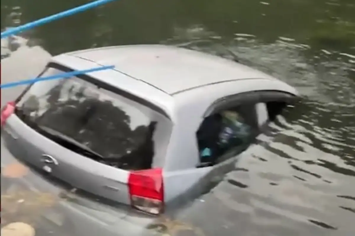 Tourists’ Car Plunges into Sarita Tal Lake Near Nainital, All Four Rescued Safely