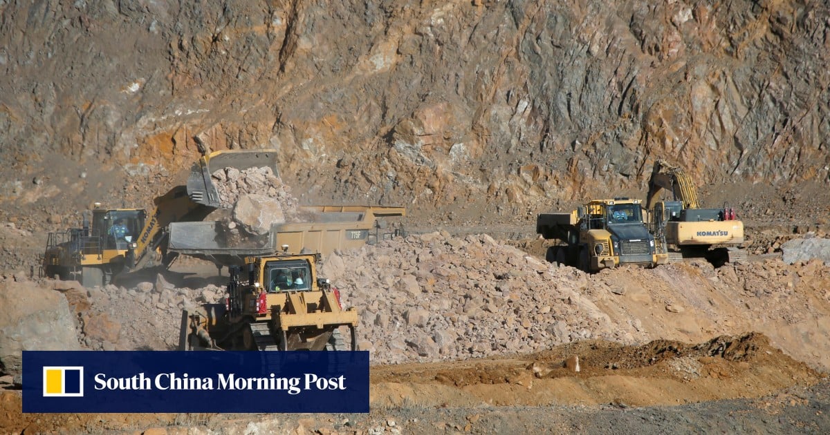 US, China should de-escalate from tit-for-tat actions, US lawmaker says