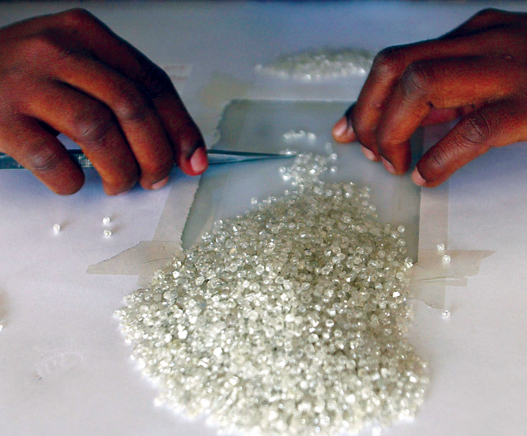 US consumers still want natural diamonds