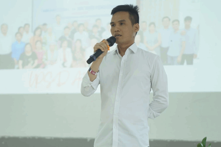 Vietnamese environmental lawyer Dang Dinh Bach released after 5 years in prison