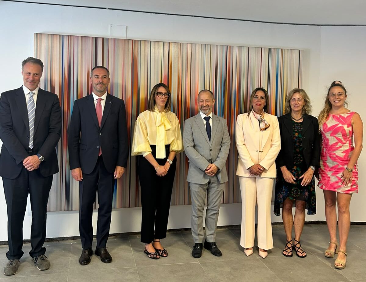 Visita Ufficiale della Reggenza e del Segretario di Stato per l’Istruzione e Cultura al Padiglione Nazionale della Repubblica di San Marino alla 61^ Biennale d’Arte di Venezia