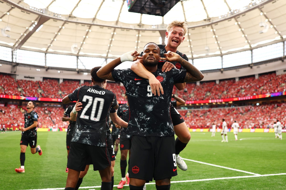 What do Canada and Switzerland need to qualify for the World Cup knockouts from Group B?