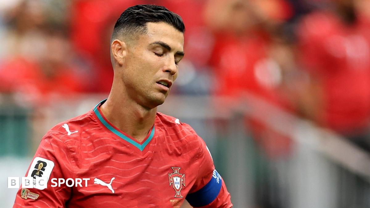 Cristiano Ronaldo looks dejected during Portugal's draw against DR Congo