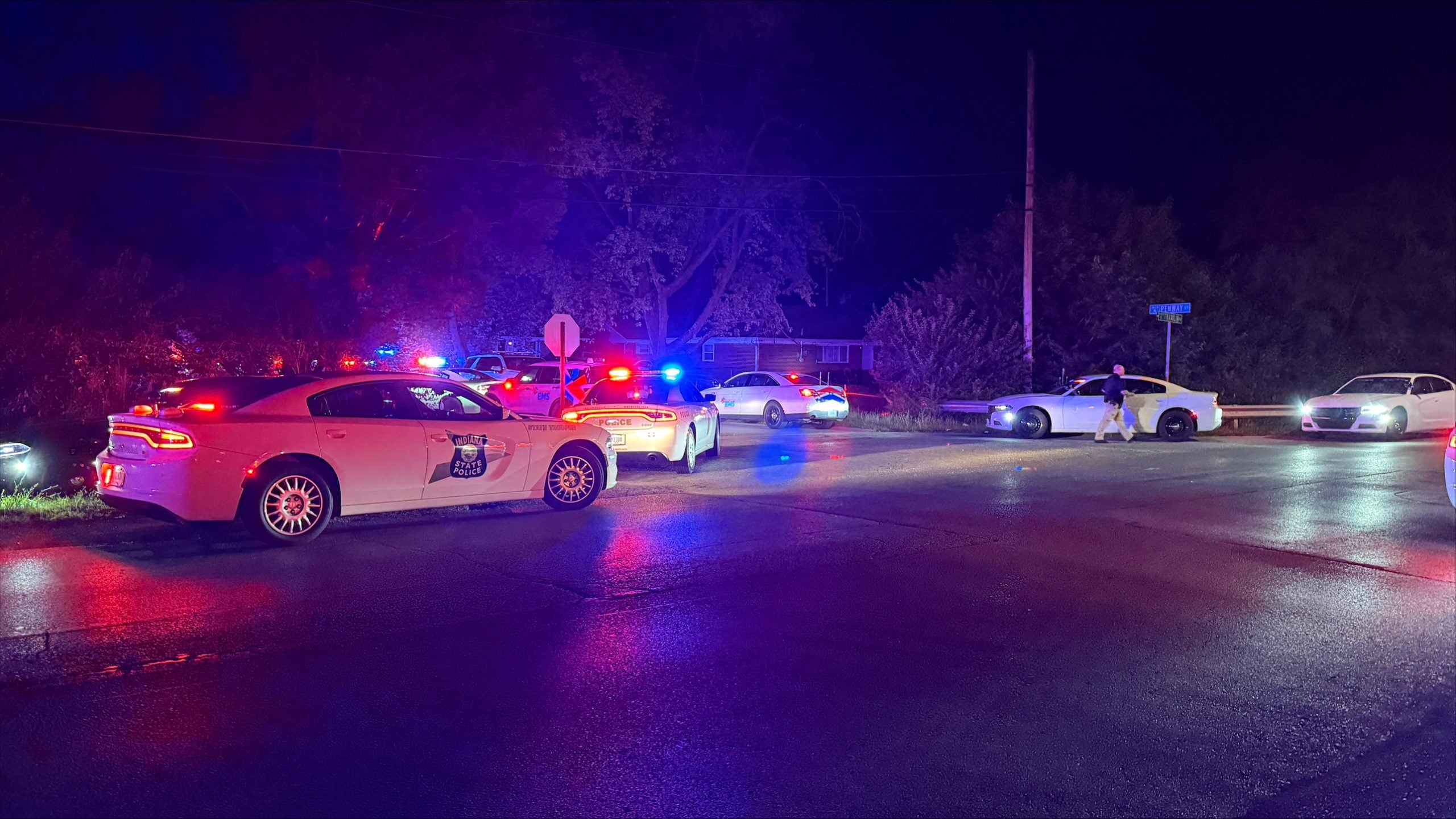 2 IMPD officers shot during critical incident - Indianapolis News | Indiana Weather | Indiana Traffic