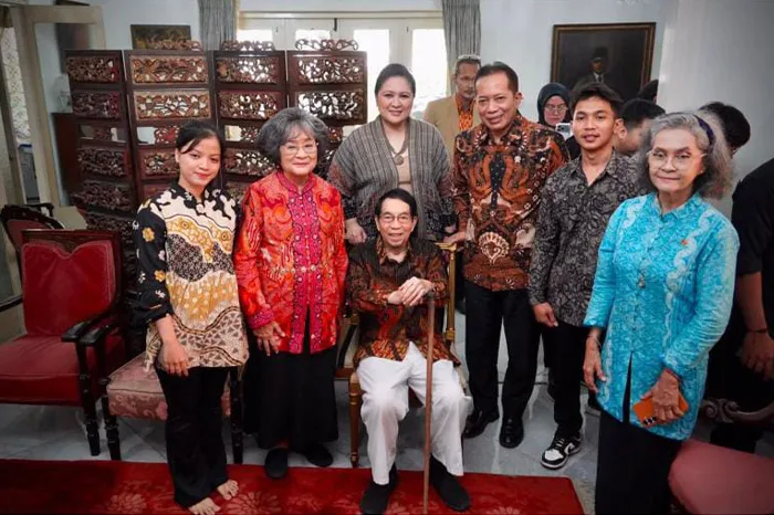 A visit to Bung Hatta’s home as a spirit to advance Indonesia’s cooperative - OBSERVER