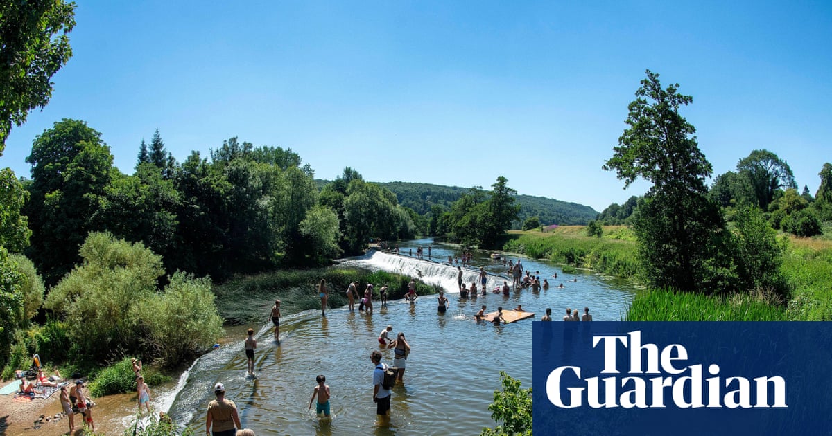 Almost 75% of England’s riverbanks ‘off limits’ to public, figures show | Access to green space