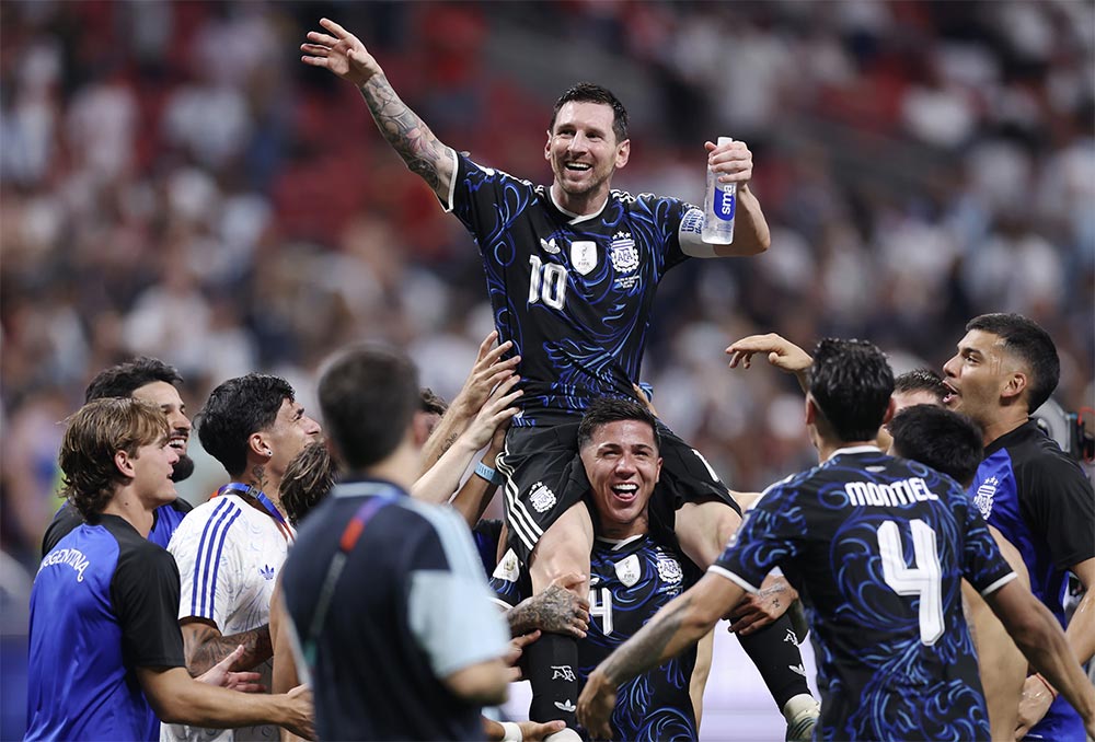 Argentina Stun England 2-1, Into Final vs Spain