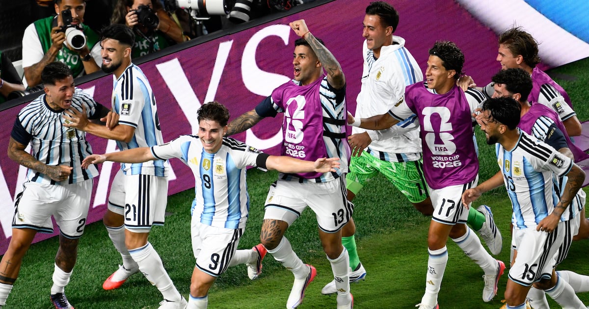 Argentina defeats Switzerland 3-1 in extra time, advancing to World Cup semifinals