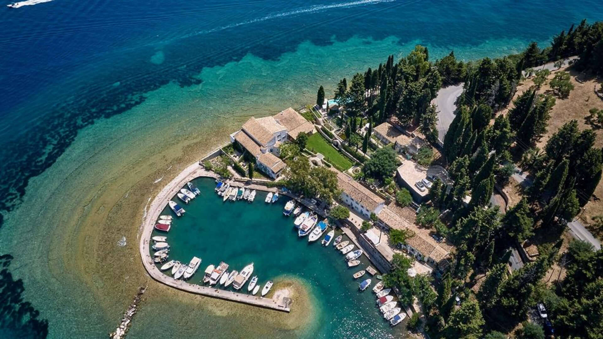 Aussie couple purchases 16th century Kerkyra estate
