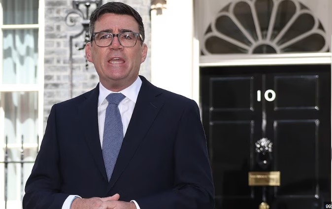 Burnham sworn in as UK Prime Minister, pledges to restore confidence