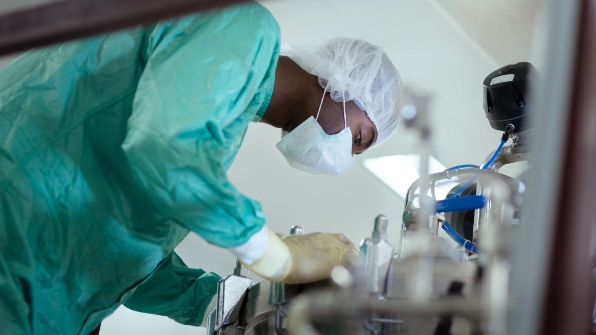 Cabinet launches plan to attract foreign workers for AI, biotech