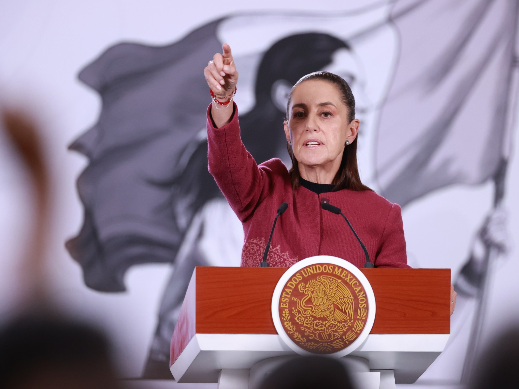 Claudia Sheinbaum negó las acusaciones de Javier Milei sobre una campaña contra la Argentina: "Es falso"