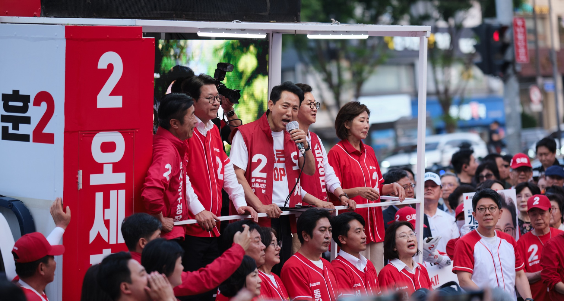 Court ruling leaves Seoul mayor Oh Se-hoon’s political future in doubt