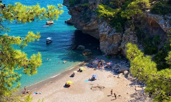 Croatia vs the Mediterranean: What 1.6 million tourist reviews reveal