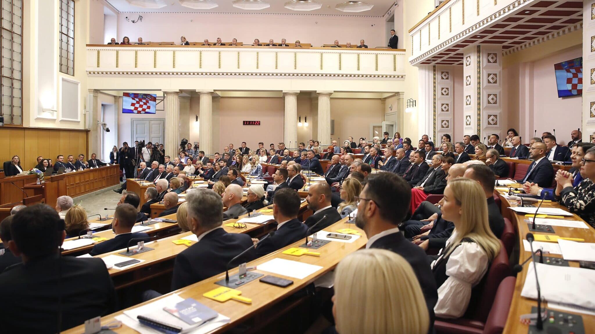 Croatian MPs Adopt Far-Right Party's Resolution on Bosnian Croats