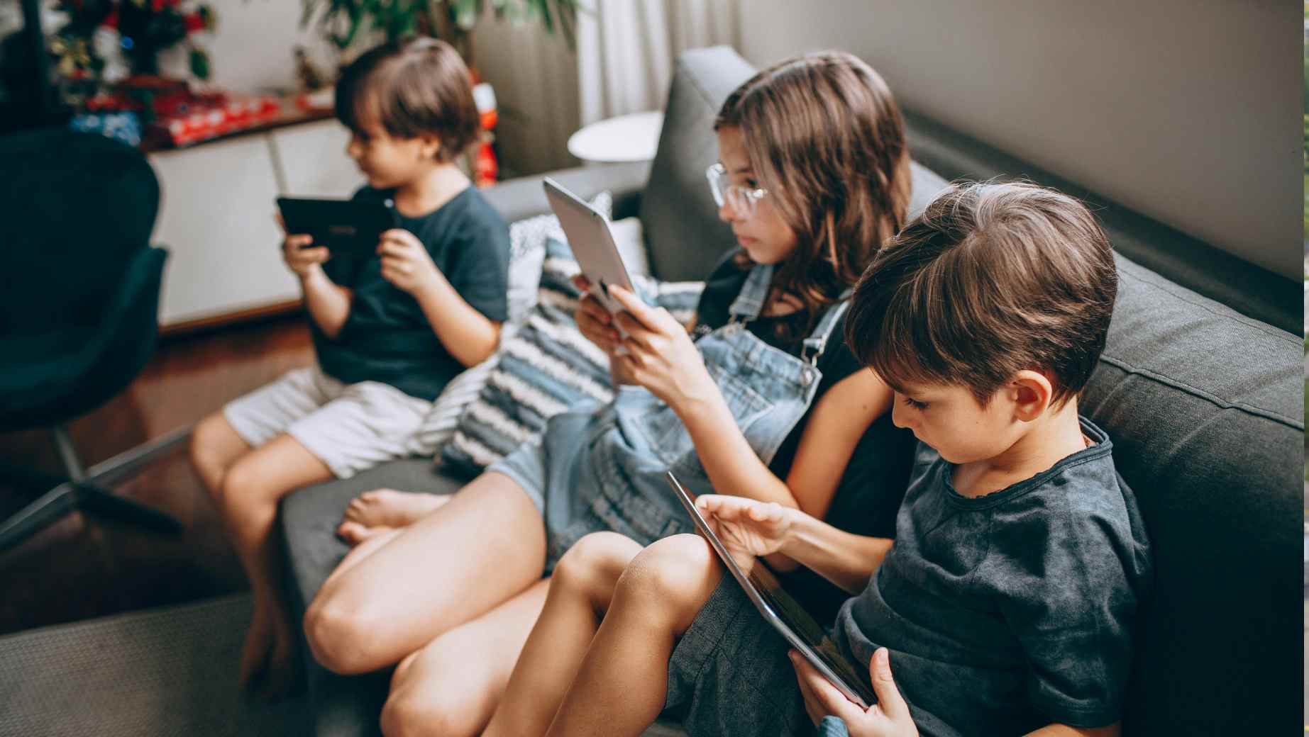 Czech Republic Debates Social Media Ban for Children Under 15