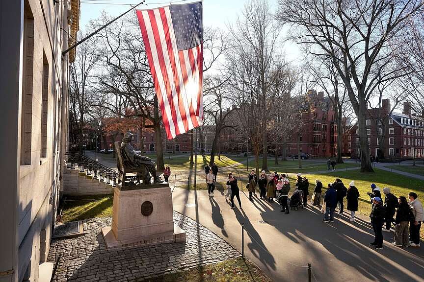 DOJ probes Harvard financial aid said to exclude US students