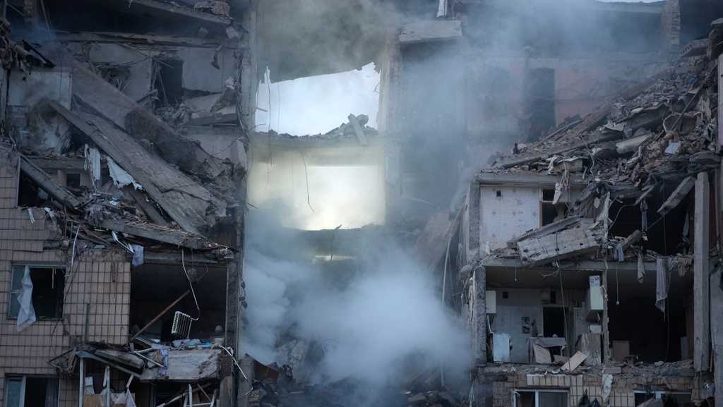 Deadly Russian strike hits Kyiv ahead of NATO summit