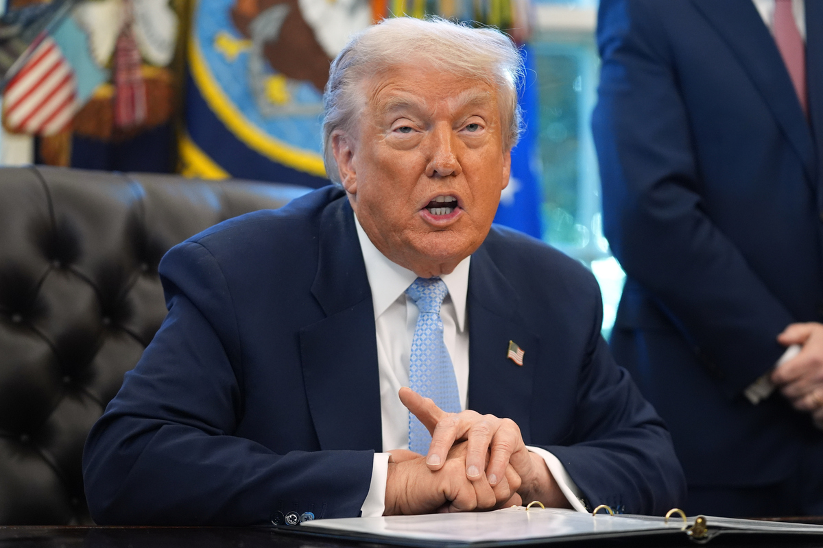 Donald Trump pressures ICE to reverse temporary traffic stop ban