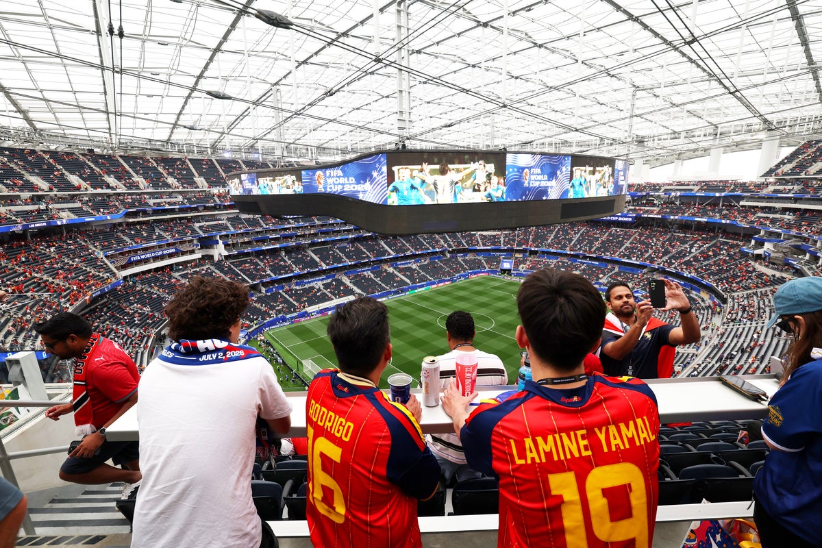 Driverless taxis, sports fanatics and an Alcatraz seagull: Three weeks in the USA covering the World Cup