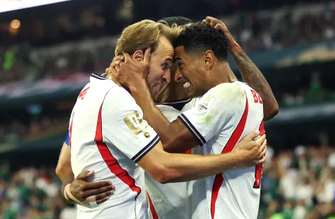 England defeat Mexico 3-2 to reach World Cup quarter-finals