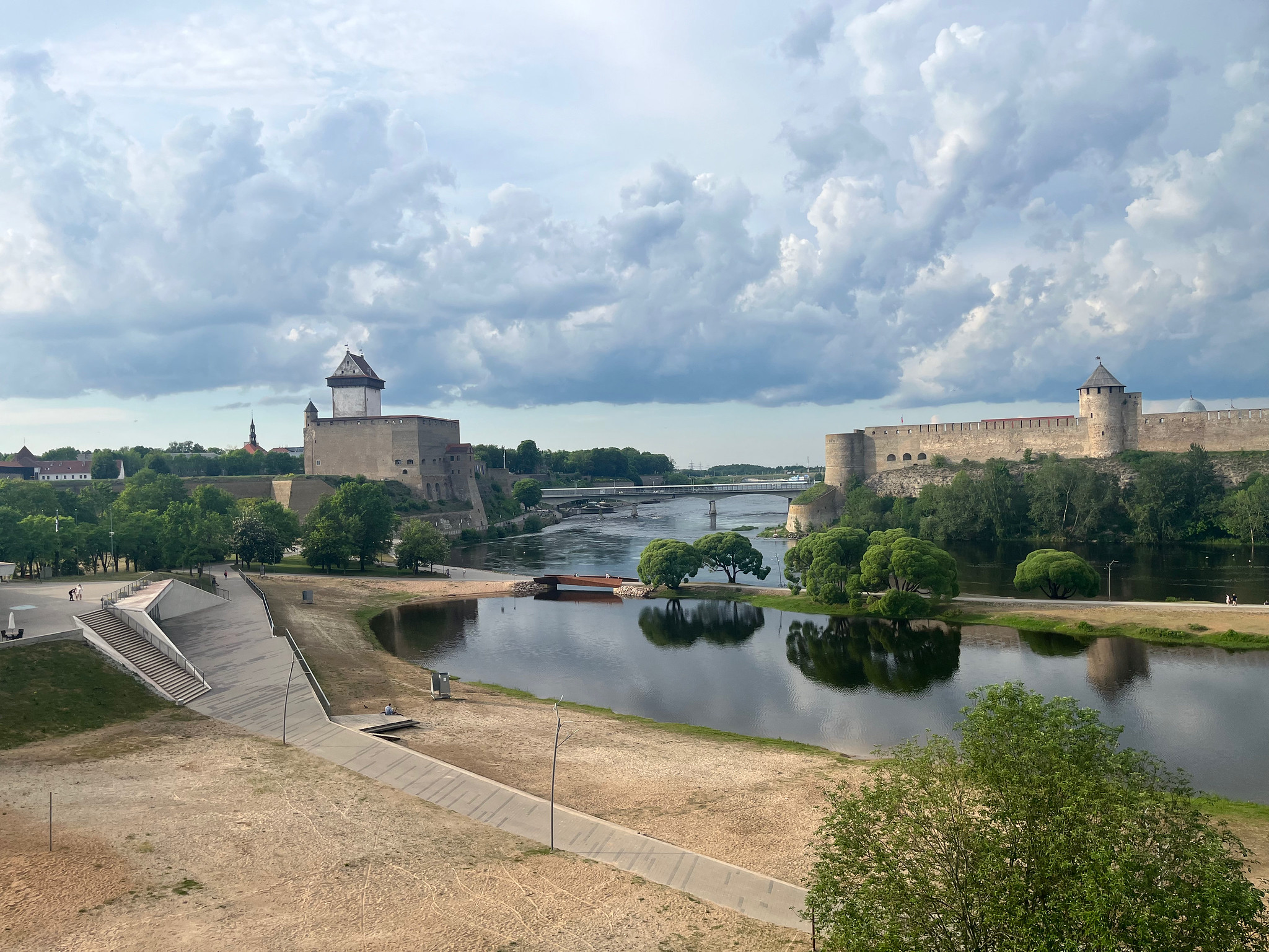 Estonian Interior Minister: Closing border with Russia depends on risk assessment