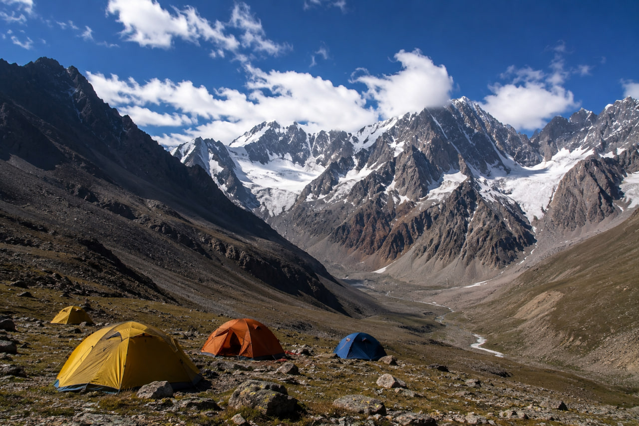 Evacuation of injured Russian tourist from Pamirs delayed by two days
