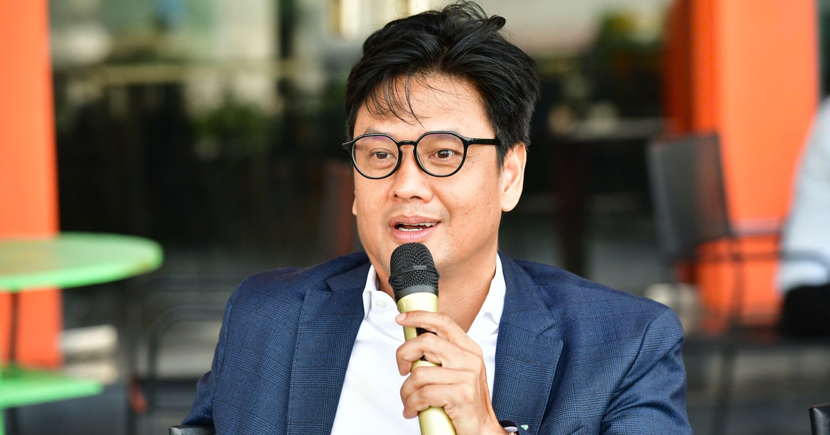 Experts recommend caution as Vietnam's stock market searches for bottom