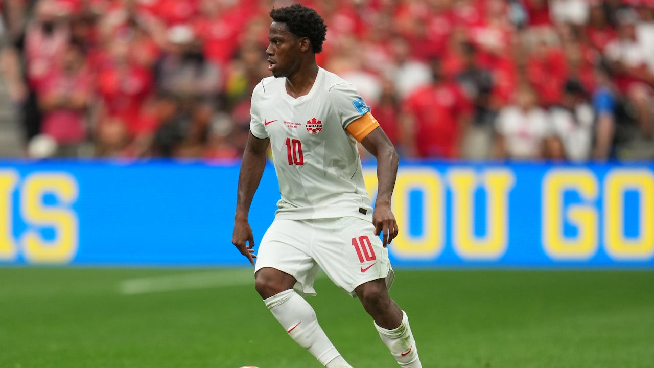 Jonathan David controls the ball during Canada vs. Sswitzerland in the 2026 World Cup.