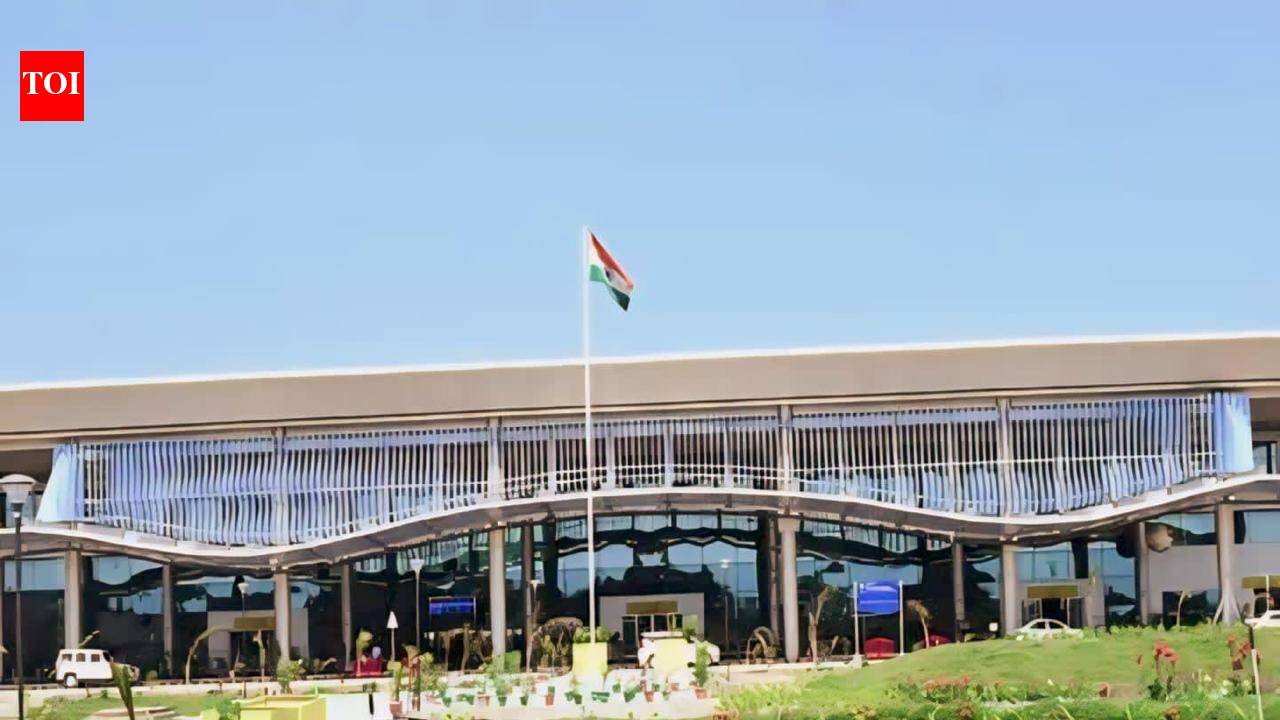 Flyers can now borrow books free of cost from airport Flybrary to read during flights | Prayagraj News