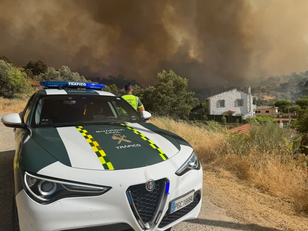 Guardia Civil arrest tractor driver over alleged negligence as Spain's wildfire crisis deepens