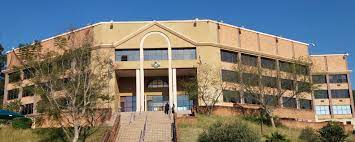 Girlfriend accused of stealing businessman’s E288 000