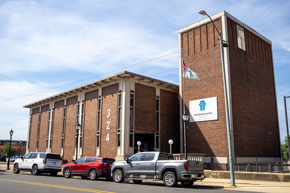 Hot Springs government service transactions will be cash, check only for almost 2 weeks