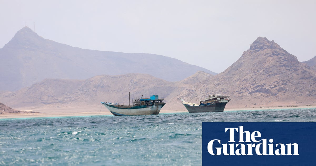 Houthis threaten to attack shipping tankers if they use Saudi Arabian ports on Red Sea | Houthis