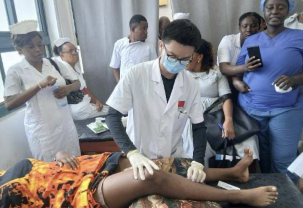 Hybrid Digital Training strengthens traditional Chinese medicine skills in Sierra Leone
