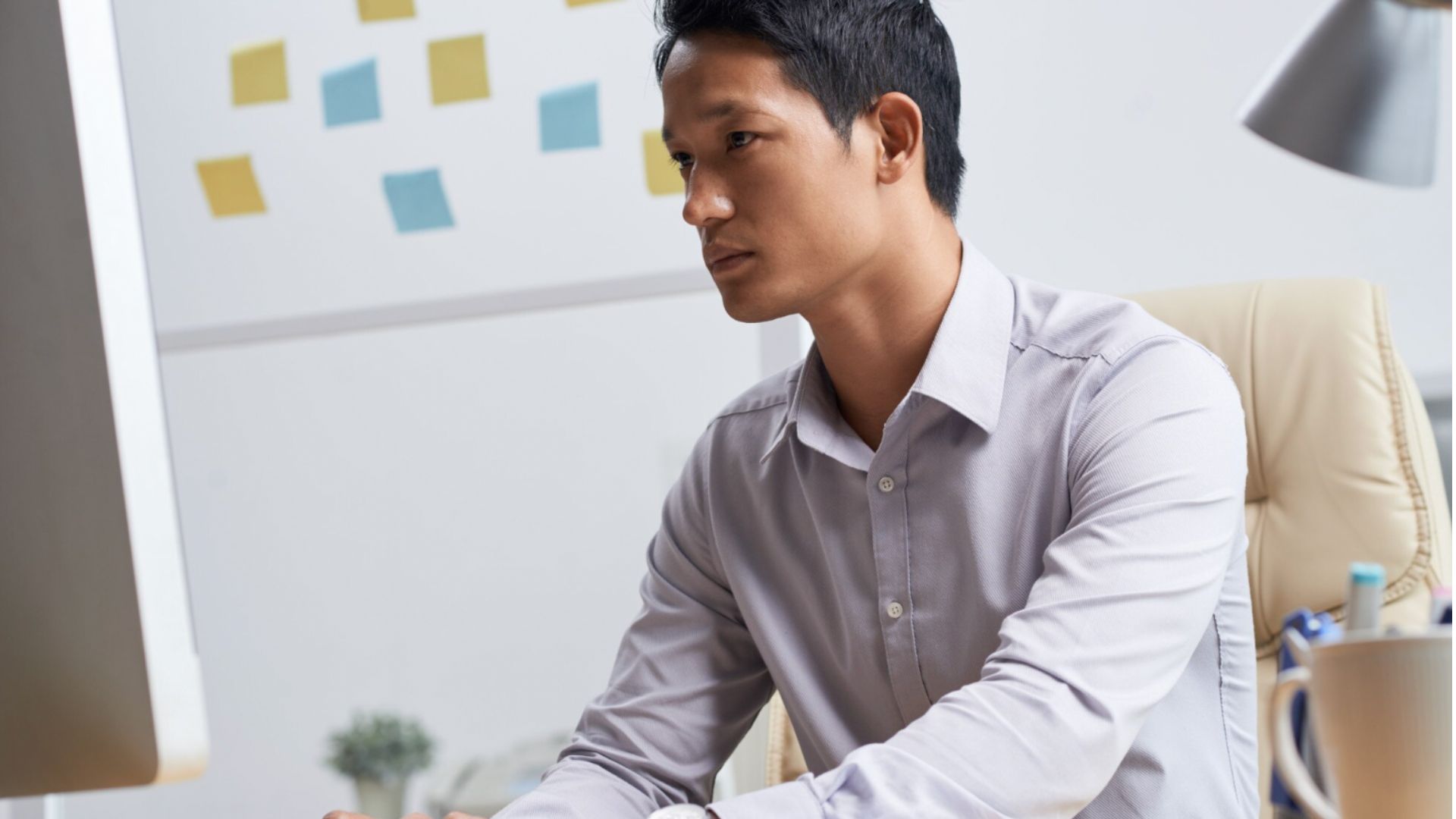'If your boss screams at you, leave': Singaporeans share career lessons learned the hard way