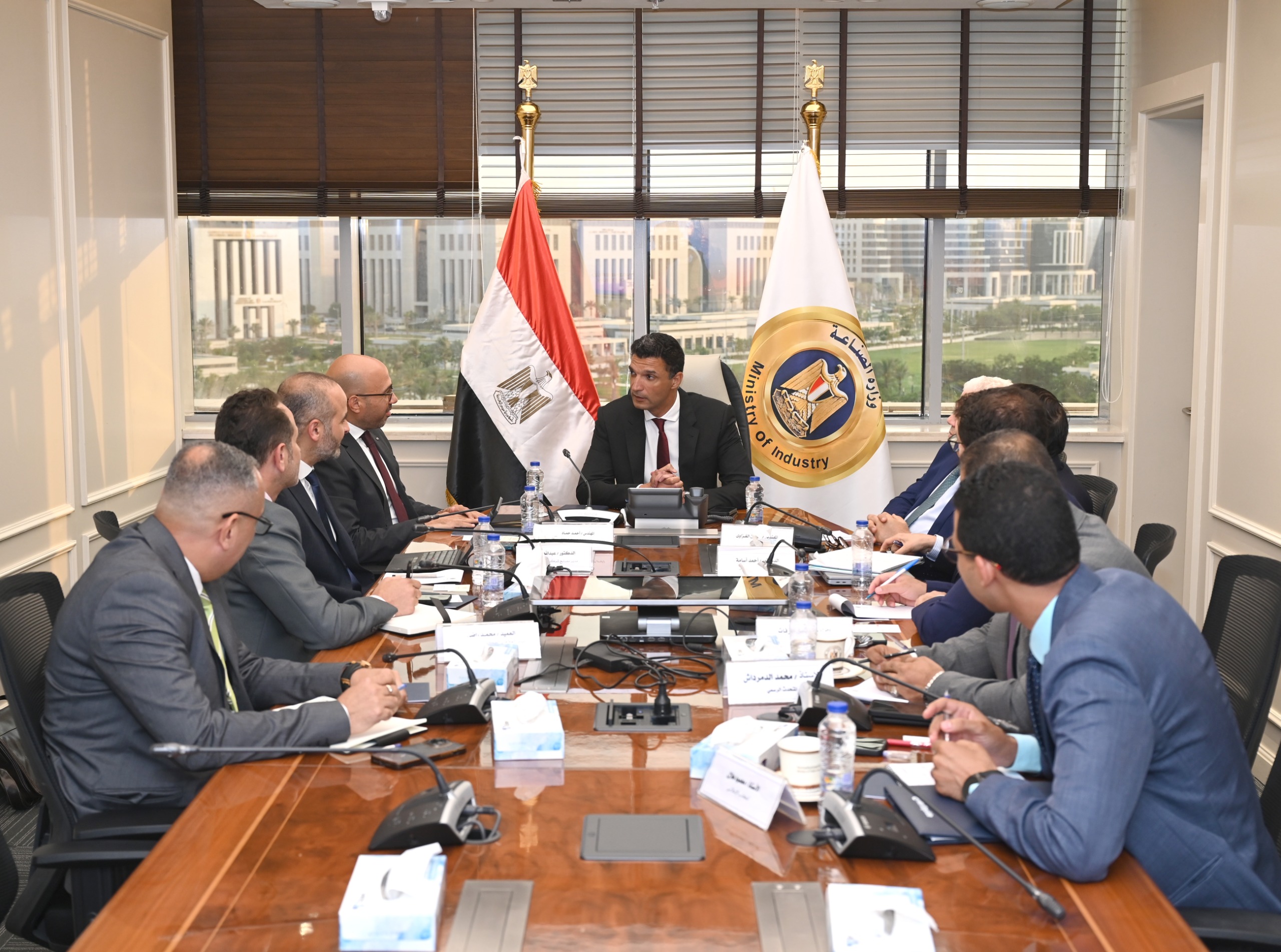 Industry minister reviews ABB Egypt’s expansion plans, backs growth in electrical manufacturing