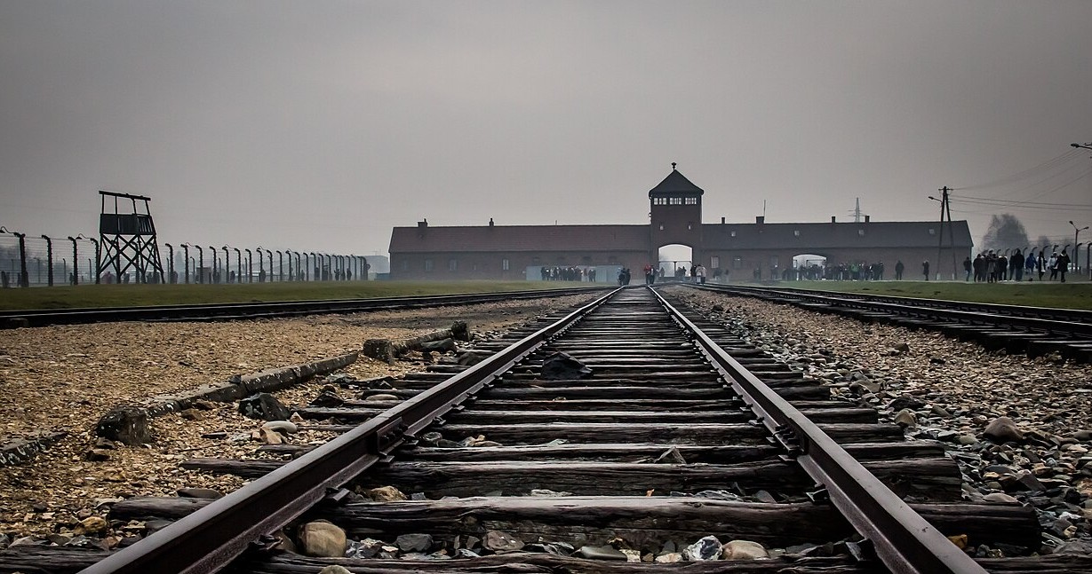 Iranian-born German citizen indicted in Poland for Holocaust denial during Auschwitz tour