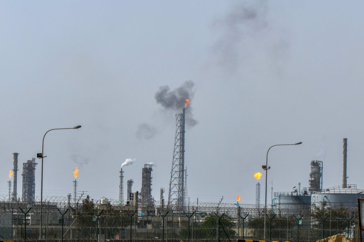 Iranian strike damages a Kuwait desalination plant, exposing water vulnerability in dry Mideast