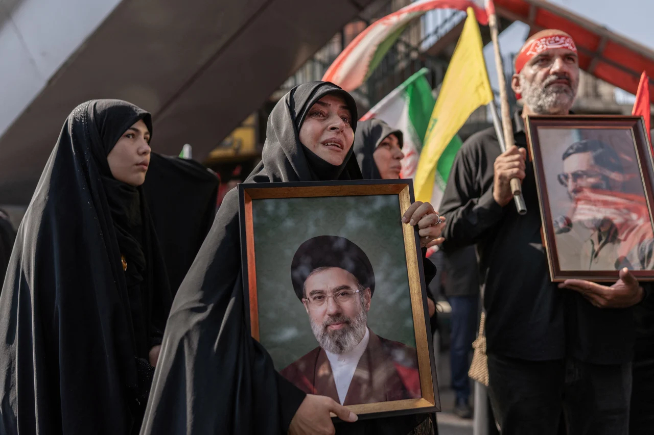 Iran's supreme leader pledges "revenge" for his father's killing