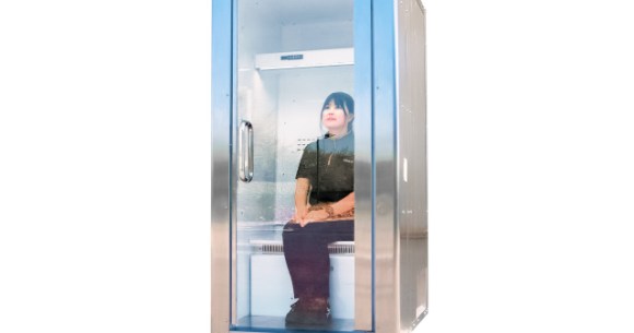 Japan now has human refrigerators inspired by Japanese vending machines