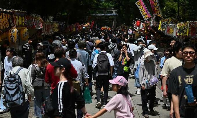 Japanese population below 120 million for first time in decades