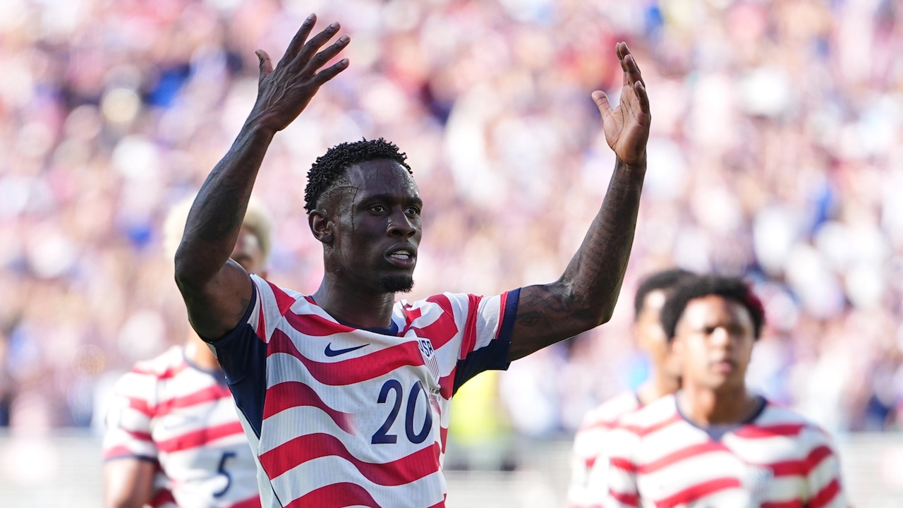 United States' Folarin Balogun (20) reacts after scoring his team's first goal during the World Cup round of 32 soccer match between the United States and Bosnia in Santa Clara, Calif., near San Francisco, Wednesday, July 1, 2026.