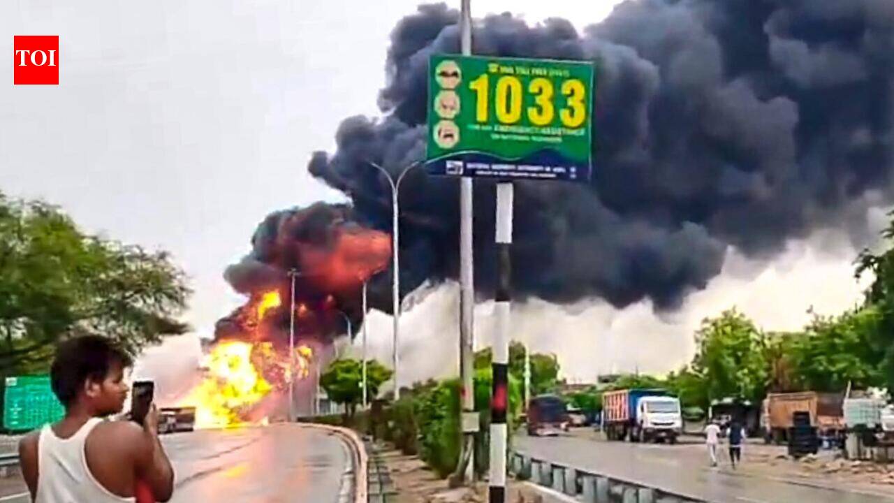 Kaushambi oil tanker blaze toll rises to 5 | Prayagraj News