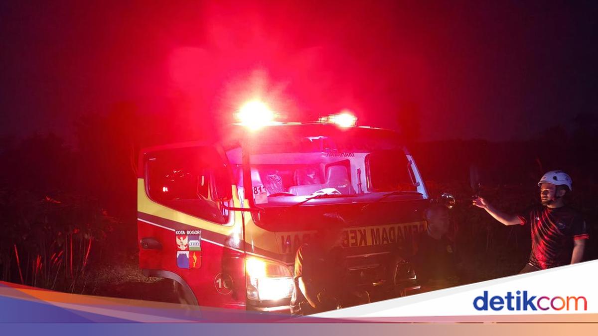 Kebakaran Lahan di Gunung Wangun Bogor, Api Muncul dari Alang-alang