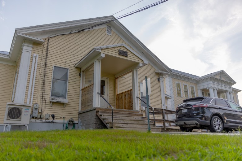 Kingfield voters approve campsite moratorium