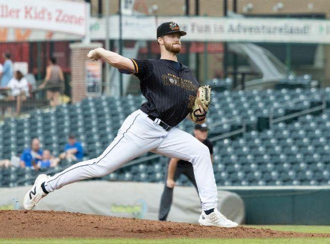 Kisting helps Hot Rods blank Hub City